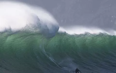 Huge waves at Sydney beaches