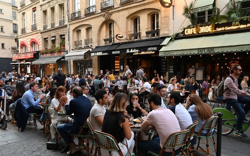 France: Despite inflation, the demand for tourism, entertainment and sweets is growing