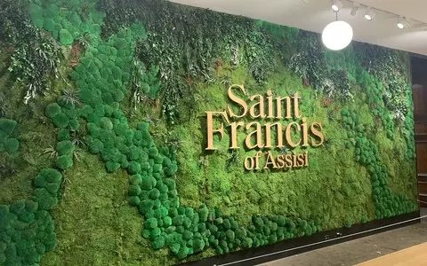 In London, you can see an extraordinary exhibition dedicated to St. Francis of Assisi