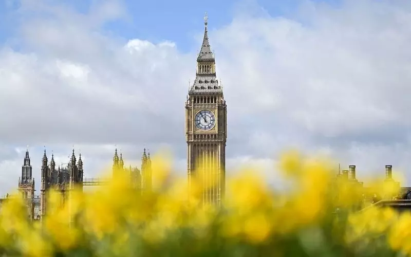 Londyński Big Ben przestał wczoraj bić. Zatrzymały się wskazówki jego zegara