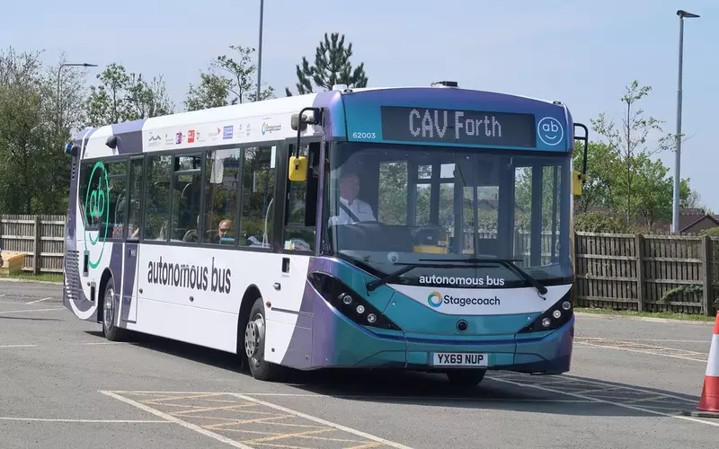 W Queensferry rusza pierwsza w UK linia obsługiwana przez autonomiczne autobusy