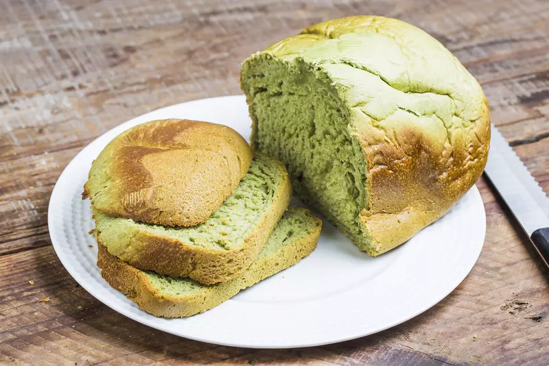 Zielony japoński chlebek uznano za najlepsze pieczywo w Wielkiej Brytanii