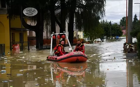 Italy: Flooding in Emilia-Romagna. 9 deaths, 13,000 people evacuated