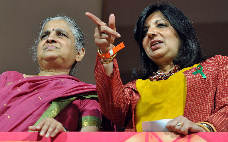 Sunak’s mother-in-law stopped at border for putting 10 Downing St as UK address