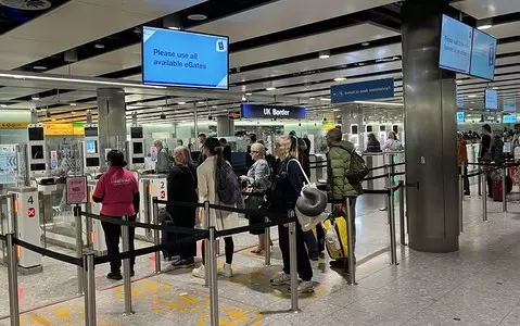 Passport e-gates at UK airports down