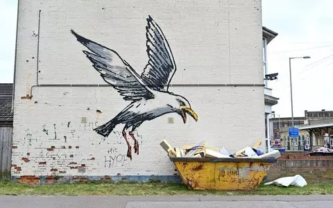 England: Homeowners demolished a wall to sell a Banksy mural