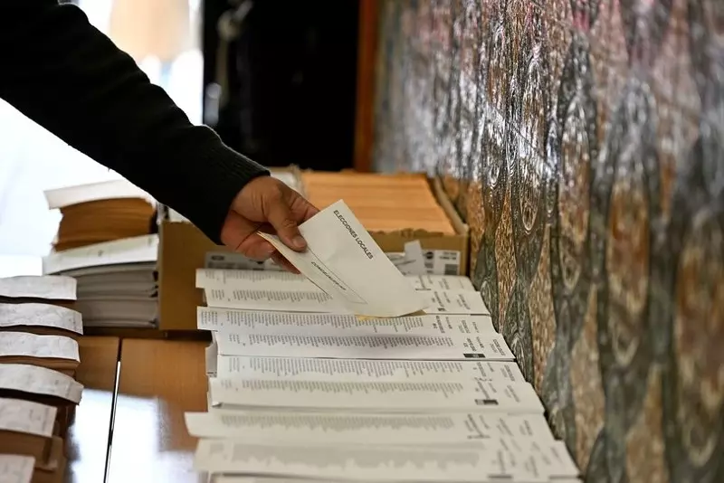 Hiszpania: Rozpoczęły się wybory regionalne i lokalne. "Sprawdzian dla głównych sił politycznych"