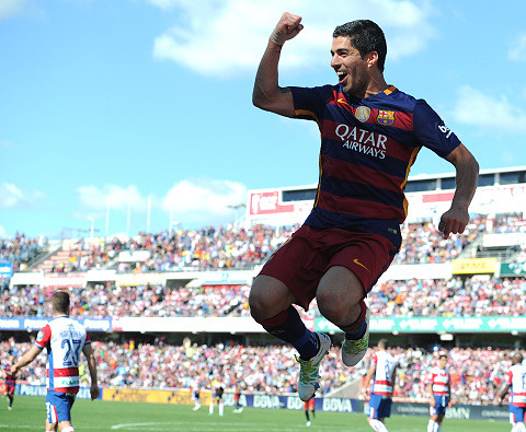 Suarez przedłuży kontrakt z Barceloną