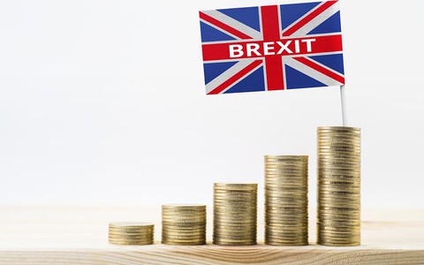 UE wystawi Wielkiej Brytanii rachunek na £50 mld