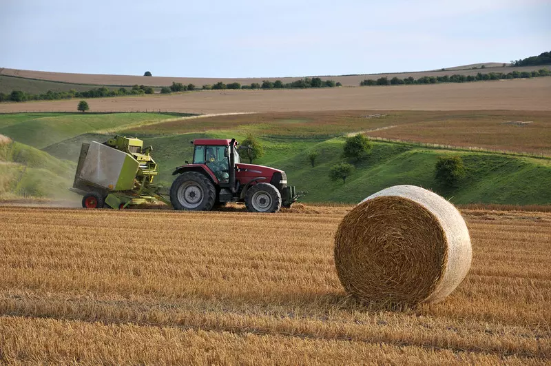 Media: Plague of thefts of agricultural machinery in the UK, which are then smuggled into Russia