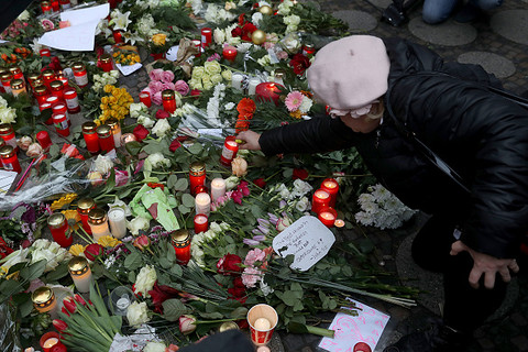 "Le Figaro" o tragedii berlińskiej: Dramat podwójnie symboliczny