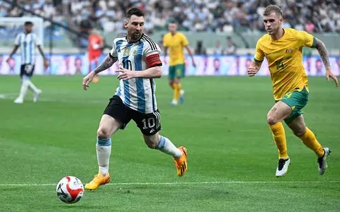 Argentina beat Australia in a friendly match. Messi's career-best goal