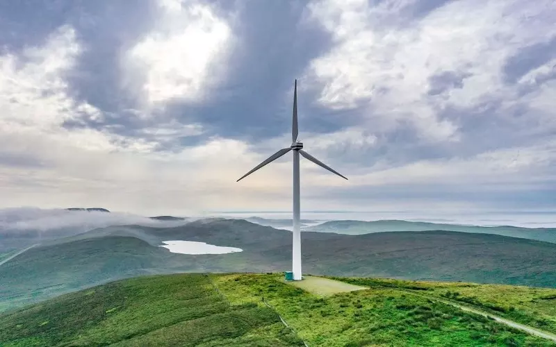 Eksperci: Szkocja ma szansę zostać "światowym liderem" w sektorze energii odnawialnej