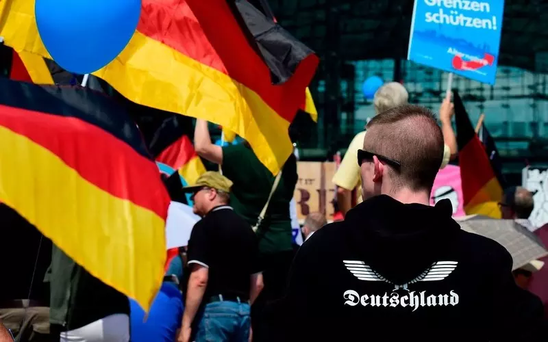 Niemcy: Duży wzrost poparcia dla skrajnej prawicy