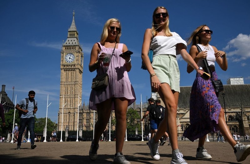 June on course to be hottest on record, Met Office says