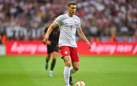 Polish footballer Krystian Bielik bought by Birmingham City