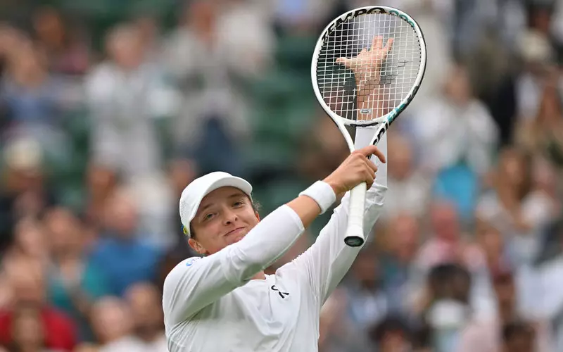 Wimbledon: Iga Świątek advanced to the second round