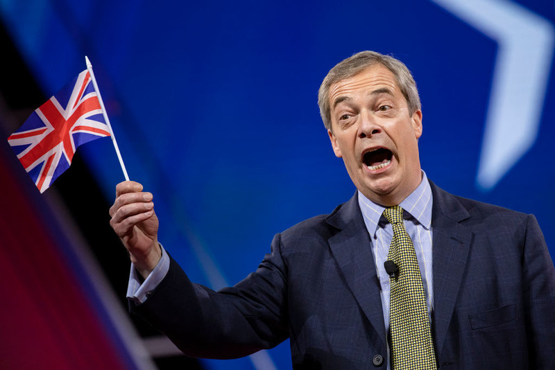 Farage zaprzecza doniesieniom, że jego konto bankowe zamknięto z powodu braku środków