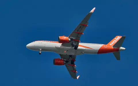 EasyJet flight removes 19 passengers flying back to Britain from Lanzarote