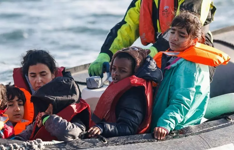 Najwyższa w tym roku dobowa liczba nielegalnych imigrantów na kanale La Manche 