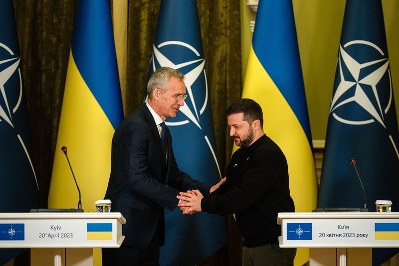"Daily Telegraph: Germany will push to delay Ukraine's admission to NATO