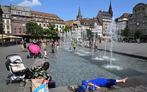 Heatwaves in Europe. France issues weather alerts, Germany calls for cooling off in churches