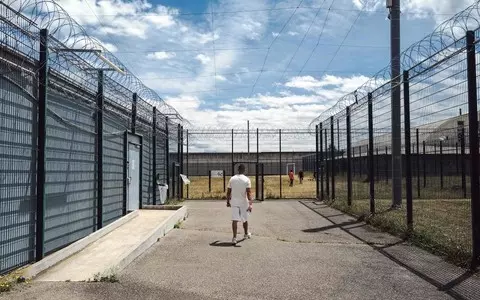 Media: French prisons are becoming summer camps for prisoners. Inmates become influencers