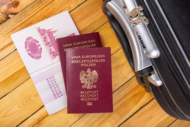 Ranking: Singapur na szczycie listy najsilniejszych paszportów świata. Polska na wysokiej pozycji