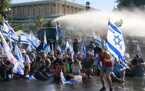 Israel: Clashes outside parliament during protest against judicial reform