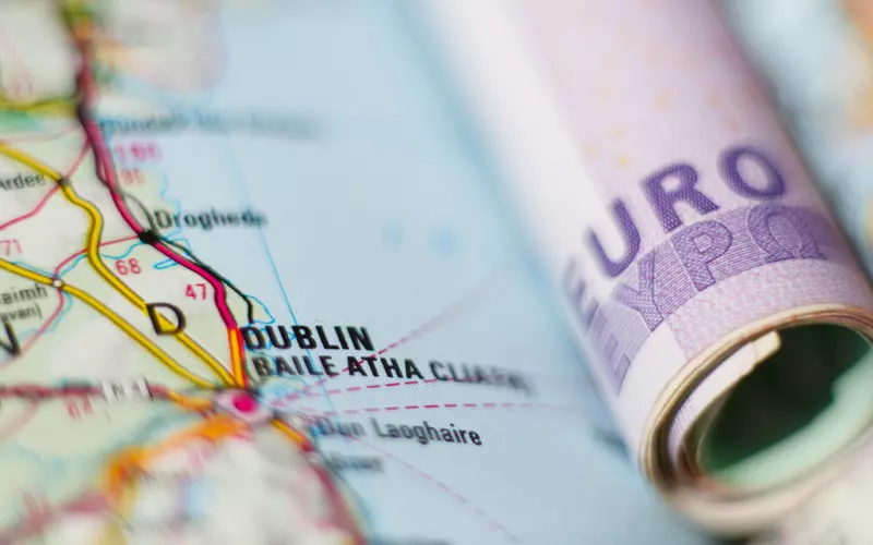 Most Irish people still carry cash when they leave their homes, survey finds