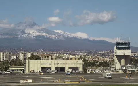 Thousands of Britons unable to fly into Sicily due to post-Brexit passport checks