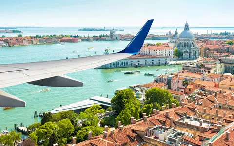 Italy: The government announces intervention in connection with the high prices of air tickets