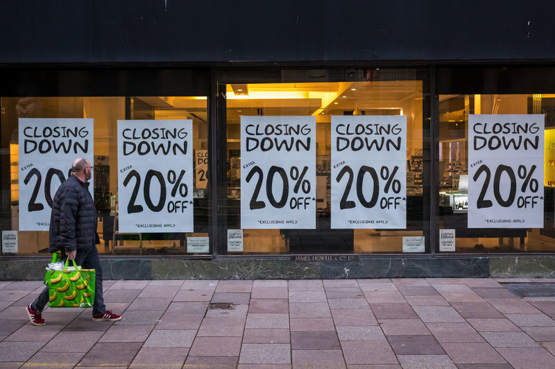 Britain loses 6,000 retail outlets in five years as shops close