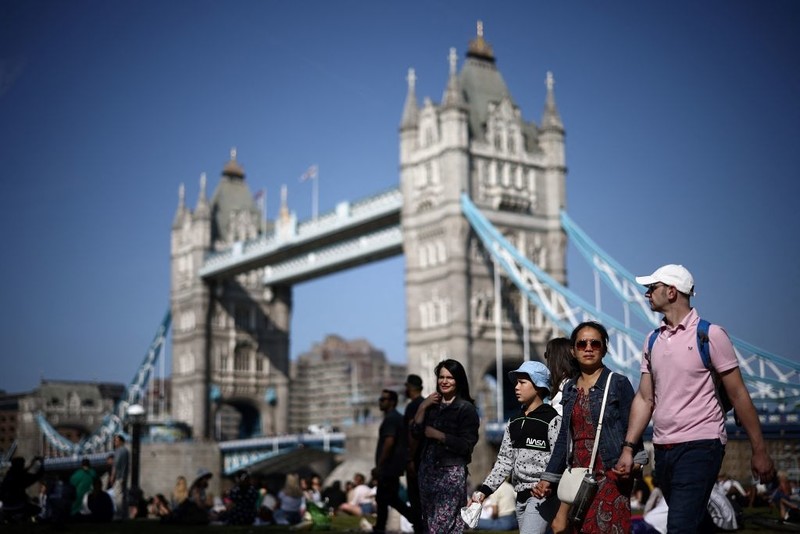 London tourism ‘roaring back’ amid visitor surge
