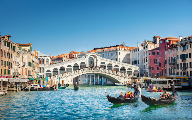 UNESCO recommends inscribing Venice on the list of endangered heritage