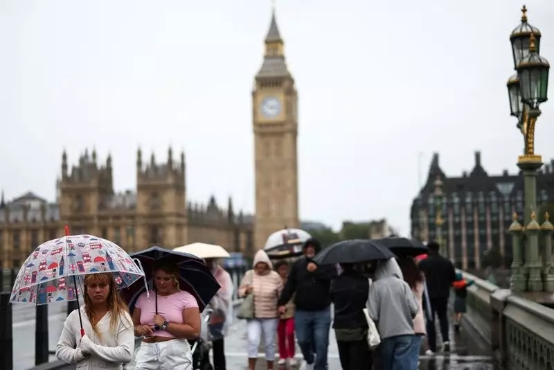 Met Office: Ostrzeżenie dla Londynu przed ulewnymi deszczami i burzami