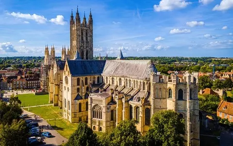 England: Scientists will search the roofs of cathedrals for cosmic dust