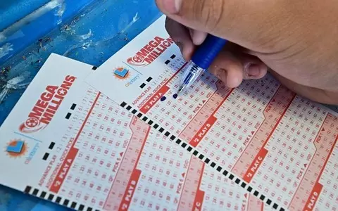 $1.55 billion to be won on the US Mega lottery