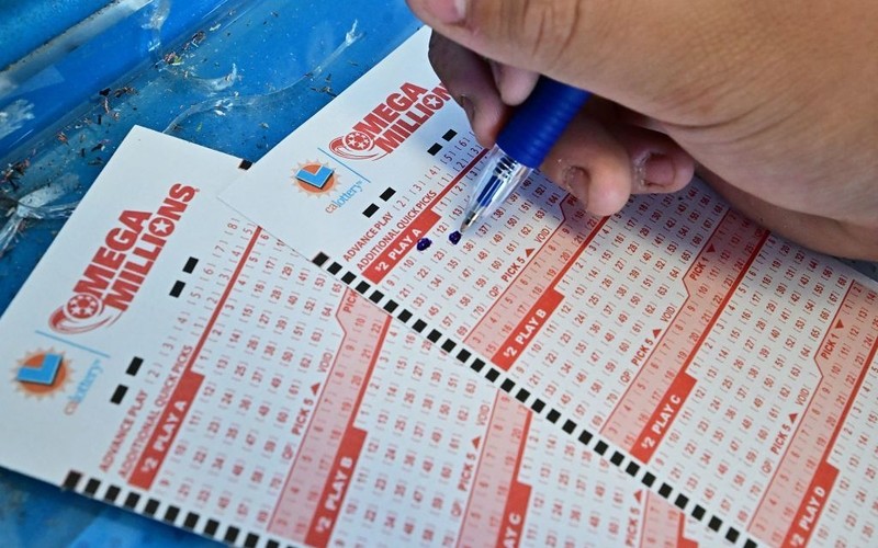 $1.55 billion to be won on the US Mega lottery