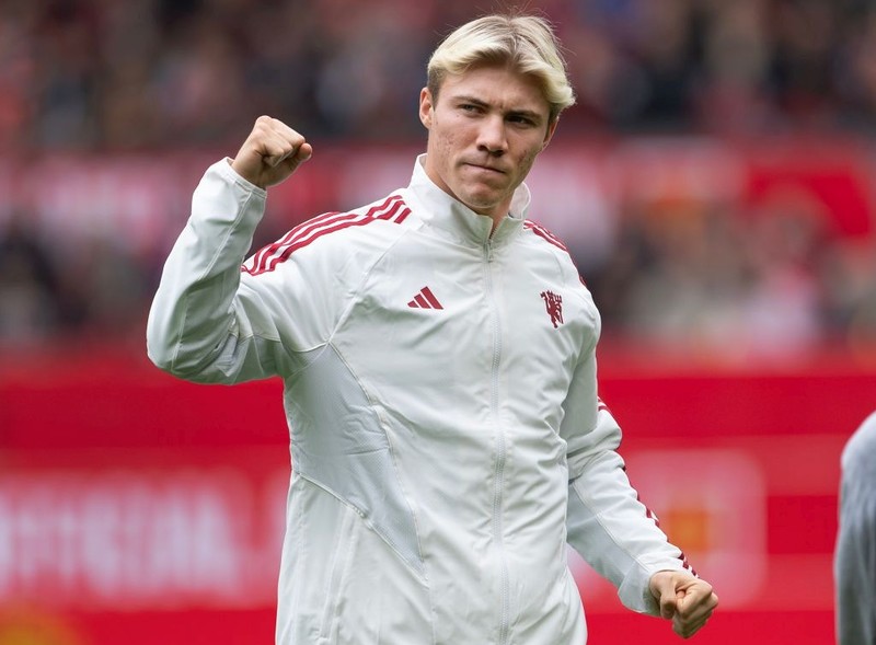Duński napastnik Hojlund nowym nabytkiem Manchesteru United