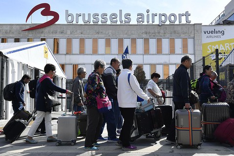 Belgia: Przez terroryzm mniej pasażerów na lotnisku Zaventem