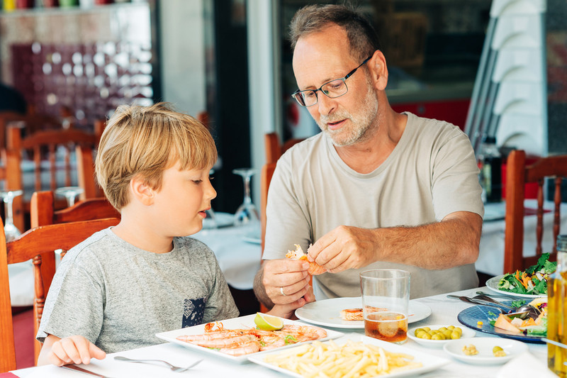 Italy: Beware of the bill! Two euros in a restaurant for an extra plate for a child