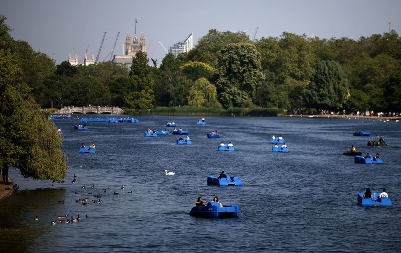 London tipped to be hotter than Los Angeles next week as temperatures to soar