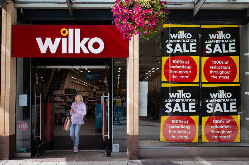 When is wilko closing down and how many branches are there in London?