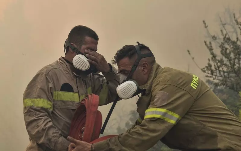 Kolejne pożary w Grecji. Dwie osoby zginęły, zarządzono ewakuacje