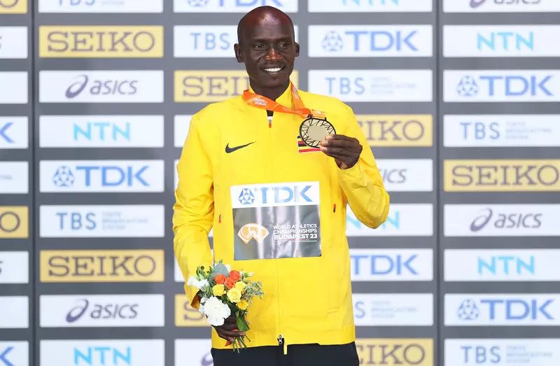 Athletics World Championships: Cheptegei celebrates 10,000m gold like never before