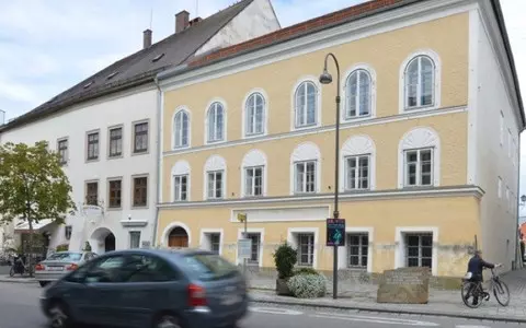 Austria: Despite objections, Hitler's birth house will be police headquarters