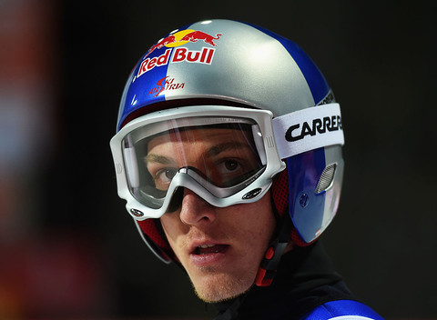 Gregor Schlierenzauer returns to ski jumping