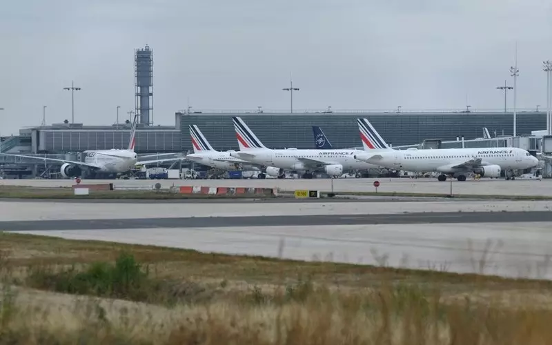 Francja: Kontrolerzy ruchu lotniczego zapowiadają strajk 15 września w całym kraju