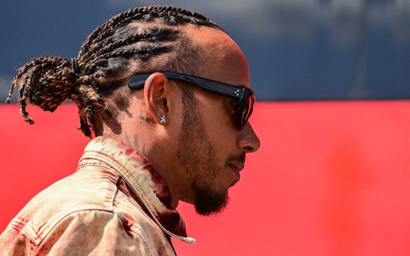 Formuła 1: Hamilton przedłużył kontrakt z Mercedesem do 2025 roku